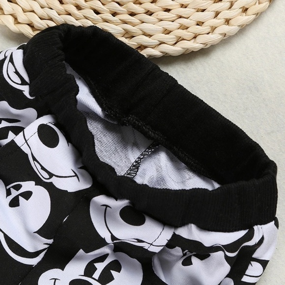 Mickey Mouse Sport Suit - Picture 2 of 6